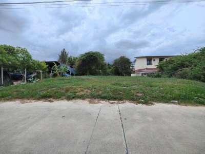 Hot! Square Shaped Home Building Near Blu Port Shopping Mall 