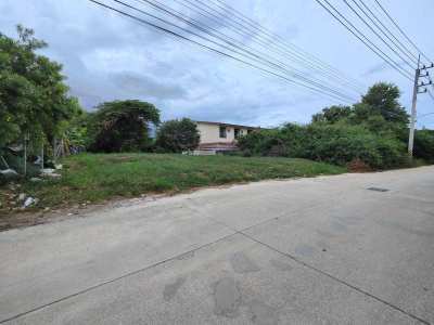 Hot! Square Shaped Home Building Near Blu Port Shopping Mall 