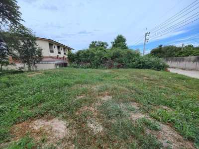 Hot! Square Shaped Home Building Near Blu Port Shopping Mall 