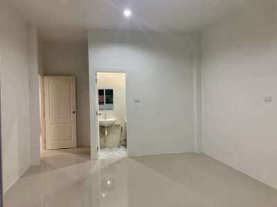 Beautiful 3 bedroom house, Nong Plalai.