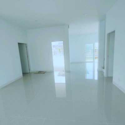 Brand New 4 Bedroom House in Ayutthaya for Sale 