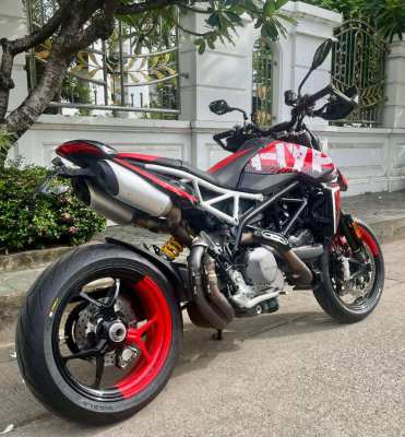 Ducati Hypermotard 950