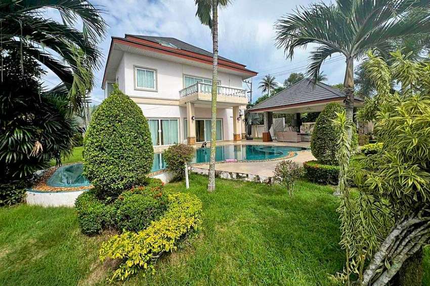 Elegant Baan Dusit Pattaya Garden Pool Villa For Sale