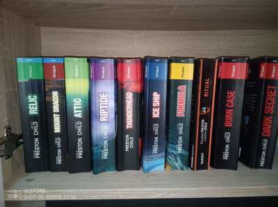 Deutsche Bücher, Romane, Thriller, 10 Bücher, Buchpaket