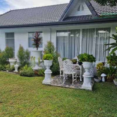 Spacious Detached House with Private Pool in Bangkok for Sale