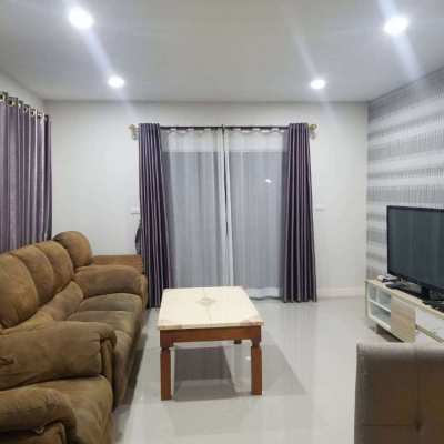 3 Bedroom House in Pathum Thani for Sale