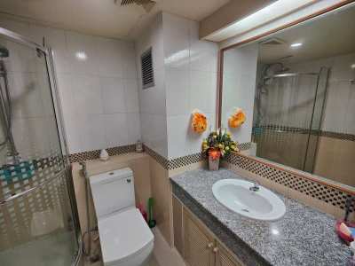 Well Maintained Fully Furnished 1 BR 1 Bath Condo Near All Amenities