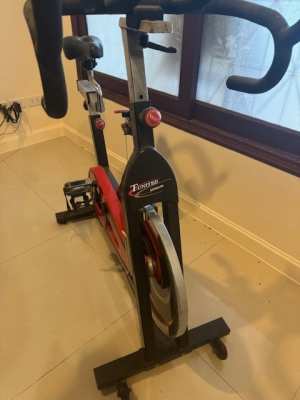 TUNITED EXCERCISE BIKE