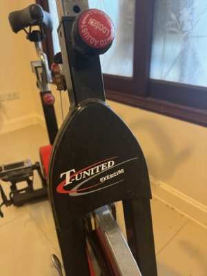 TUNITED EXCERCISE BIKE