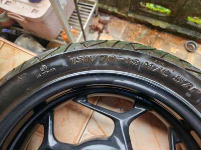 Pcx 160 wheels and tyres and stand