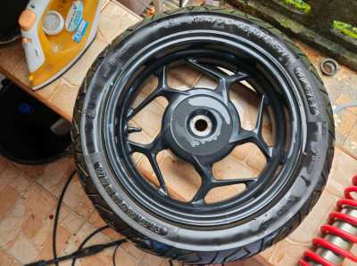 Pcx 160 wheels and tyres and stand