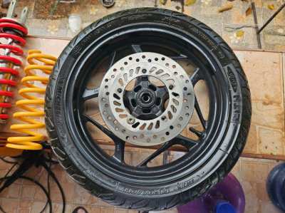 Pcx 160 wheels and tyres and stand