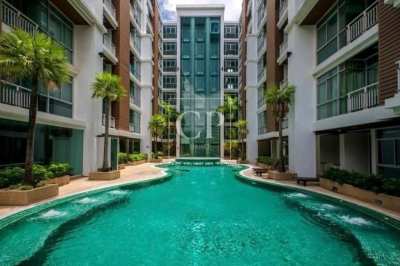 Intimate-Modern 1 Bedroom Service Apartment with Mountain View, Patong