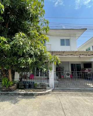 3 Bedroom Detached House in Nonthaburi for Sale Direct Owner 