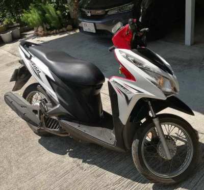 Honda Click 125i white, 2013, KM 25.000