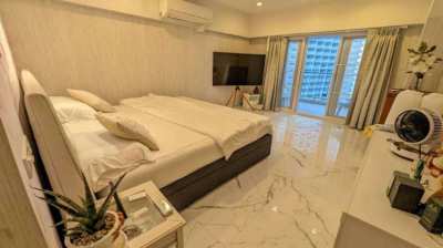 Luxury 2 bed 144 SQM sea view 9,5 MB Wongamat