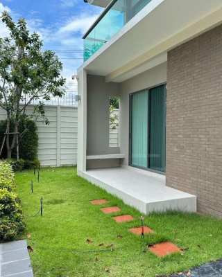 Spacious 4 Bedroom Detached House in Nonthaburi for Sale