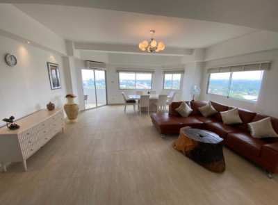 Large Apartment (14th floor, 87 m²) with stunning sea view 