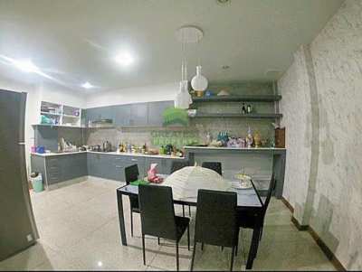 Nice Town House 3 storey on sale  Charansanitwong Road ขายบ้านจรัลสนิท