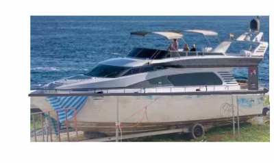32 ft fiberglass very strong boat for sell  