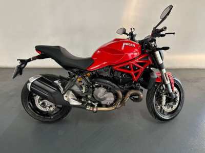 Ducati Monster 821 - 2019 - Very low mileage - like new - rare deal