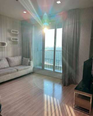 High Floor 2 Bedroom Corner Unit at Rhythm Phahonyothin Luxury Condo