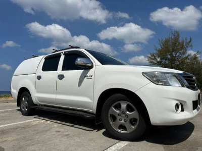 TOYOTA HILUX VIGO 2013 FOR SALE