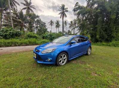 Ford Focus Hatchback Sport 2L AT 2013