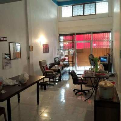 Direct Owner 3 Bedroom Townhouse in Ladprao for Sale