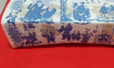 Chinese blue and white porcelain pillow lovely condition