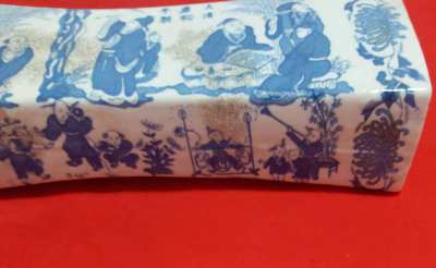 Chinese blue and white porcelain pillow lovely condition