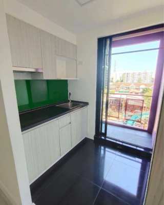 Direct Owner Unfurnished 1 Bedroom Unit at L Style Condo for Sale