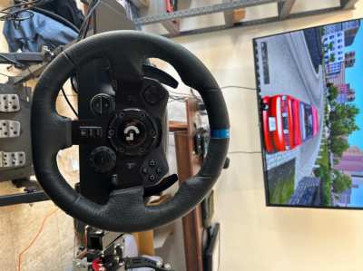 Logitech G923 + Handbrake + Half mount