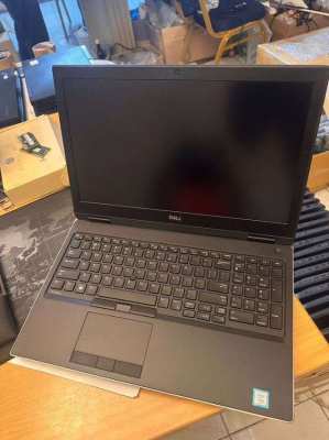 Dell Precision 7530 WORKSTATION 15.6