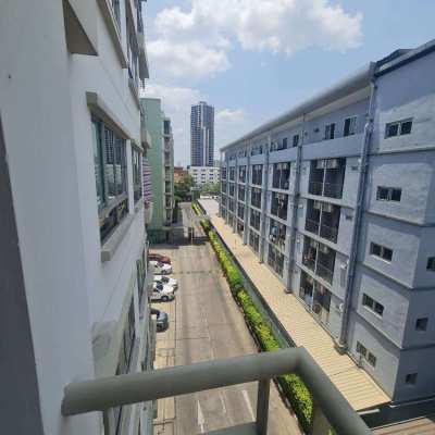 Direct Owner 1 Bedroom Unit at Lumpini Ville Cultural Center for Sale