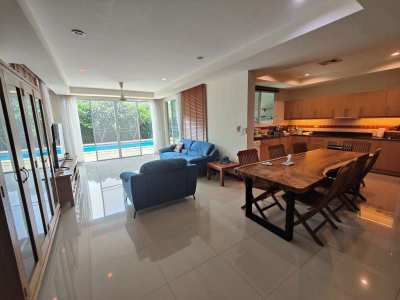 Fully Furnished 3 Bedroom 3.5 Bathroom Pool Villa - 24 Hour Security