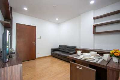 SD Condo : 1 Bedroom Condo Near Wat Suan Dok (SD009)