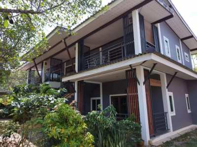 Apartment building & bungalows on Ko Lanta 