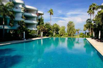 2 Beds Beachfront Apartment Rent