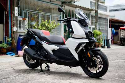 BMW C400X 2022 only 1,xxx km. only 1 owner perfect condition  