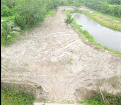 3 Rai Land in Ban Phe Tapong surrounded by mountains with own lake