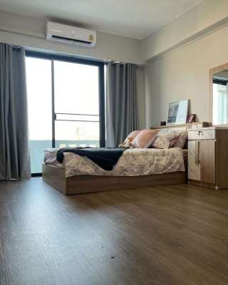 Direct Owner Studio Unit at Itsara Bangkapi Condo for Sale