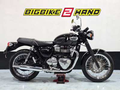 TRIUMPH BONNEVILLE T100 2017 BLACK : Low Milage