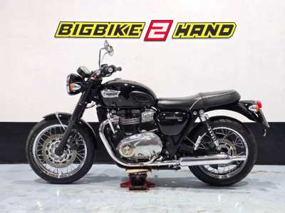 TRIUMPH BONNEVILLE T100 2017 BLACK : Low Milage