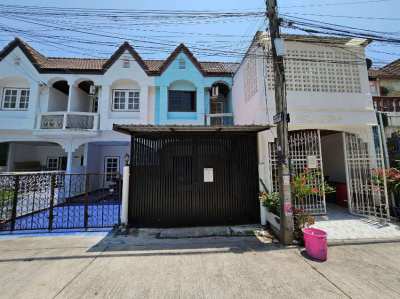 RENT: 2 Beds 2 Bath Townhouse, South Pattaya, CLOSE TO ALL THE ACTION