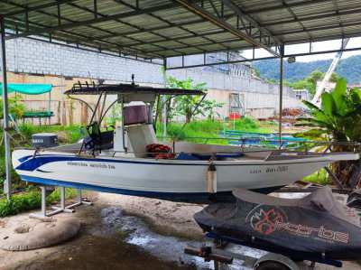 25ft Fiberglass Boat 2015 + Yamaha 200hp for SALE ! Hurry UP !