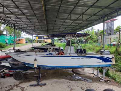 25ft Fiberglass Boat 2015 + Yamaha 200hp for SALE ! Hurry UP !