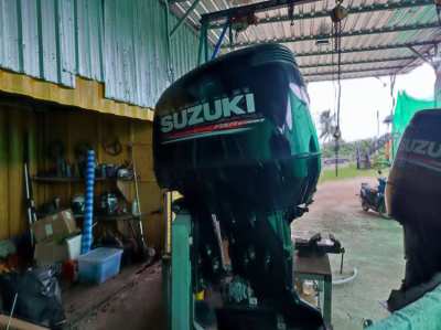 the Pair of Suzuki 250HP 4 stroke (1 good 1for repair) for SALE