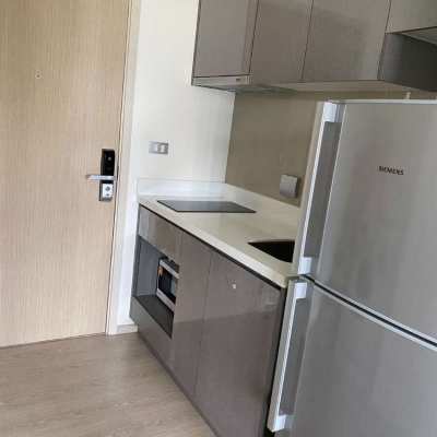 Direct Owner Studio Condo in Luxury Condo near Airport Link Makkasan