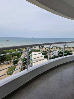 Beautiful Beachfront Condo For Sale! 